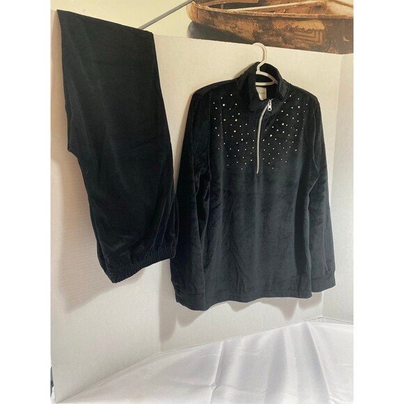 Blair 2 Piece Woman’s Rhinestone studded Black velour tracksuit NWOT size S - Picture 2 of 12